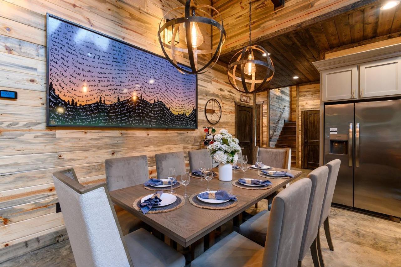 Unwind In Style! *New* Sip And Stay Hideaway Брокен-Боу Экстерьер фото