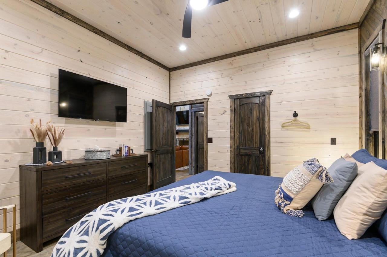 Unwind In Style! *New* Sip And Stay Hideaway Брокен-Боу Экстерьер фото